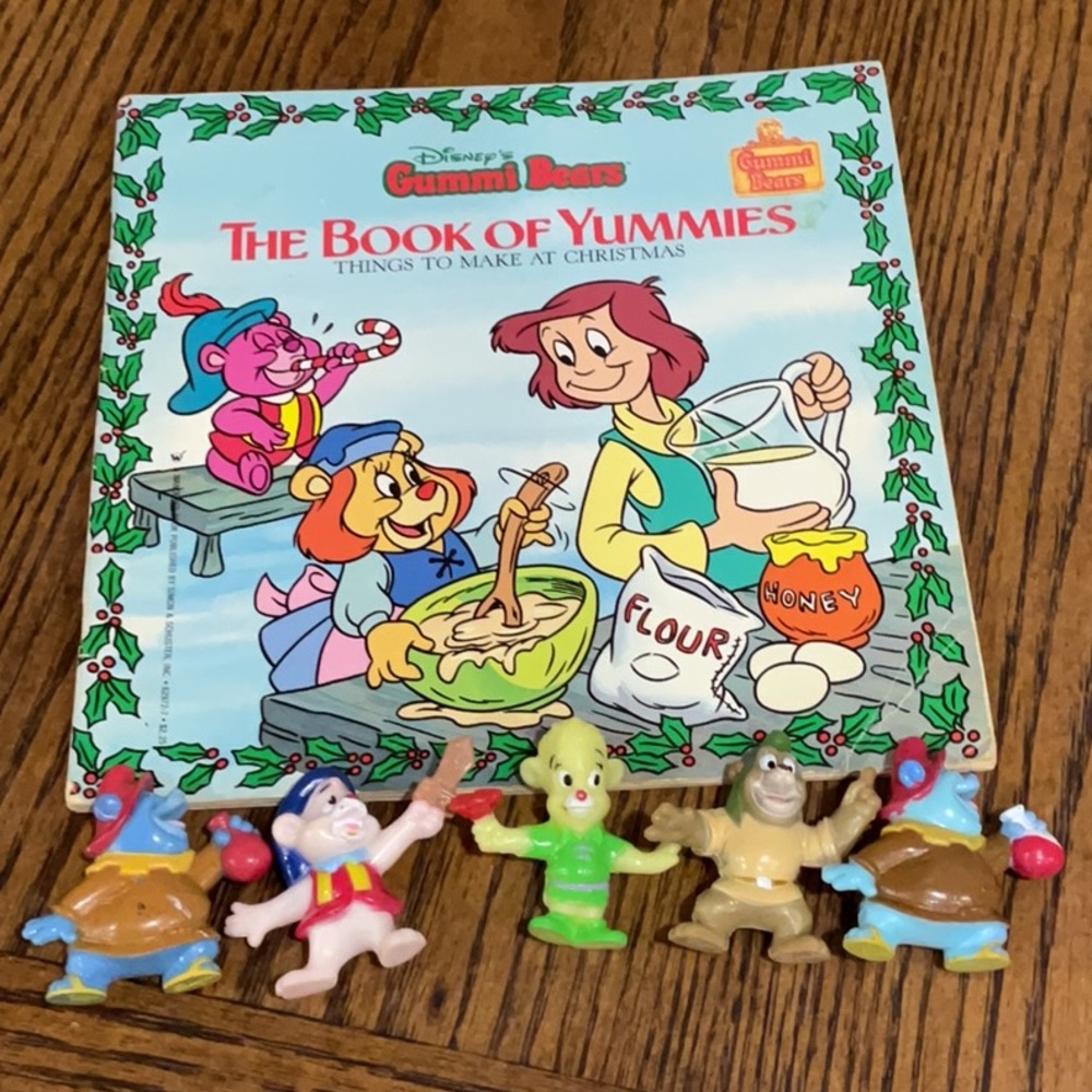Book & Figures from Disney Cartoon Gummi Bears: Tummi, Sunni, Cubbi & Gruffi